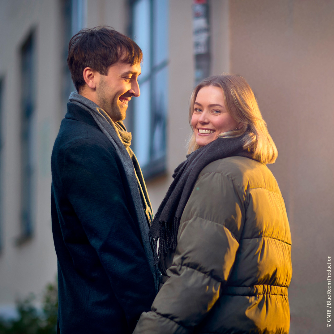 A direct look into the camera: the fourth-wall moment in the campaign film